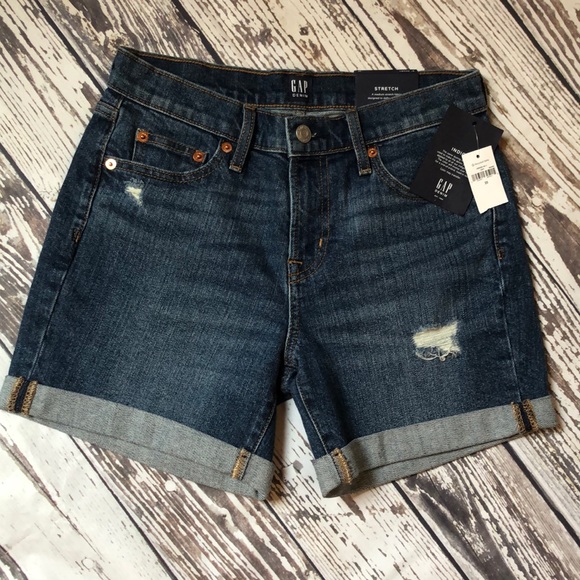 5” Gap Distressed Shorts - Picture 1 of 7